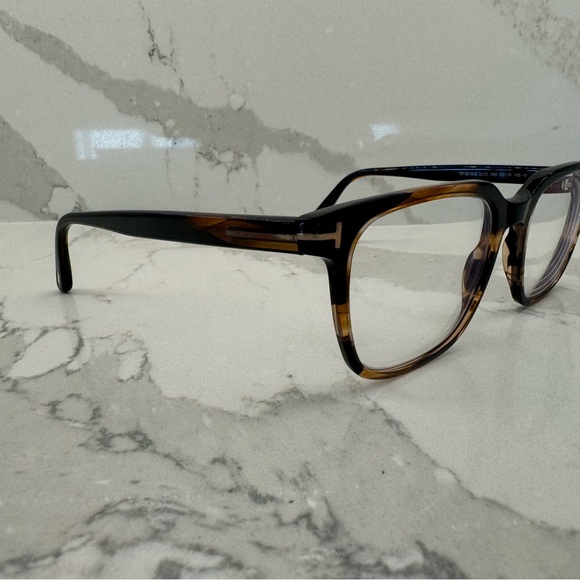 Men’s Tom Ford Frame TF5818-B - Picture 3 of 10